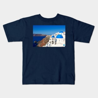 The wonderful Oia in Santorini, Greece Kids T-Shirt